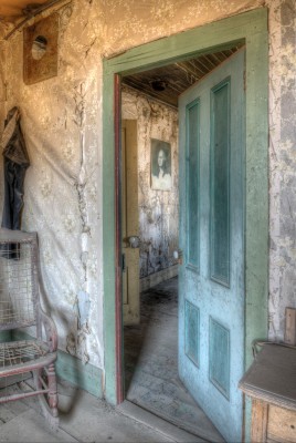 Doors, Lottie Joehl House, Bodie